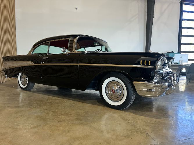 Unknown-Bel-air-1957-Black-Red-5
