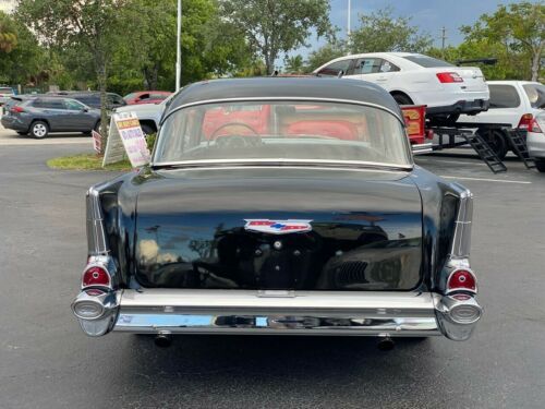 Unknown-Bel-air-1957-BlackSilver-13