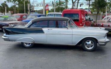 Unknown-Bel-air-1957-BlackSilver-14