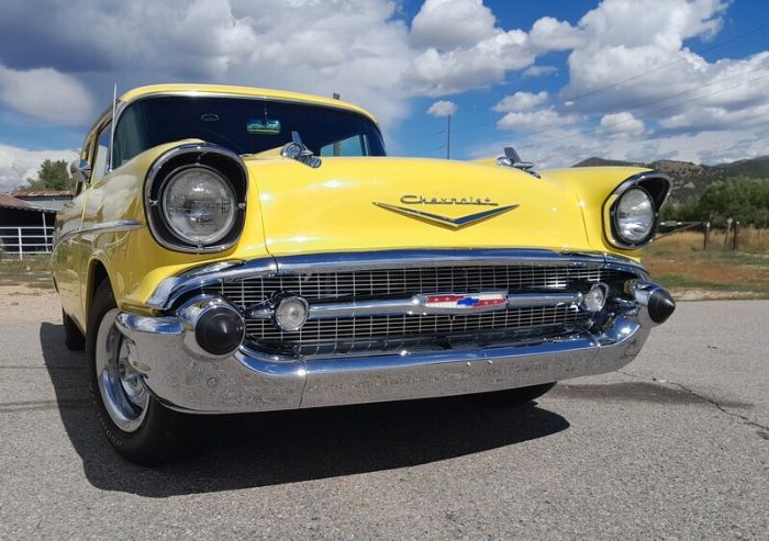 Unknown-Bel-air-1957-BlackSilver-39
