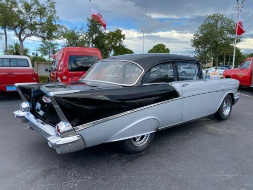 Unknown-Bel-air-1957-BlackSilver-5