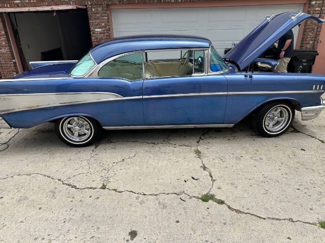 Unknown-Bel-air-1957-Blue-White-13