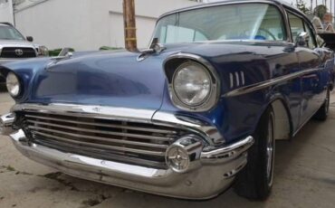 Unknown-Bel-air-1957-Blue-White-24