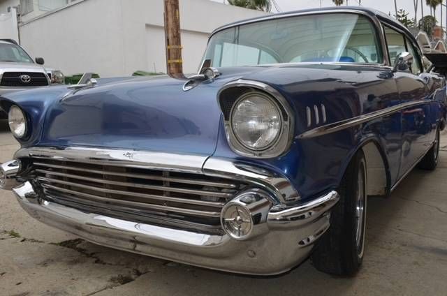 Unknown-Bel-air-1957-Blue-White-24