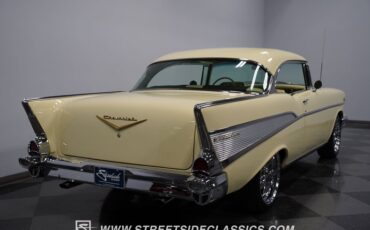 Unknown-Bel-air-1957-Colonial-Cream-Cream-10