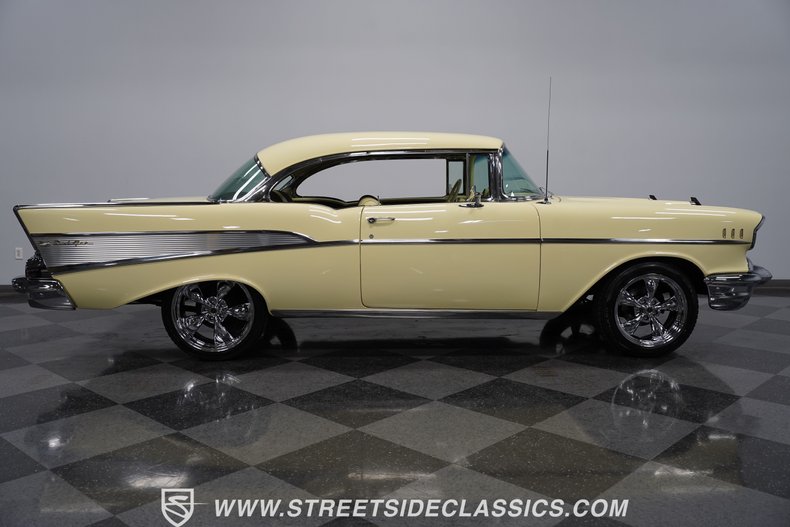 Unknown-Bel-air-1957-Colonial-Cream-Cream-12