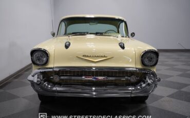 Unknown-Bel-air-1957-Colonial-Cream-Cream-15