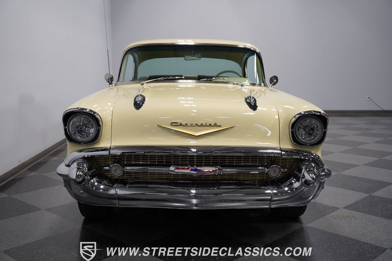 Unknown-Bel-air-1957-Colonial-Cream-Cream-15