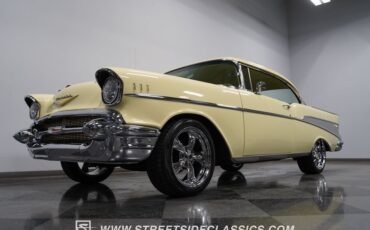 Unknown-Bel-air-1957-Colonial-Cream-Cream-18