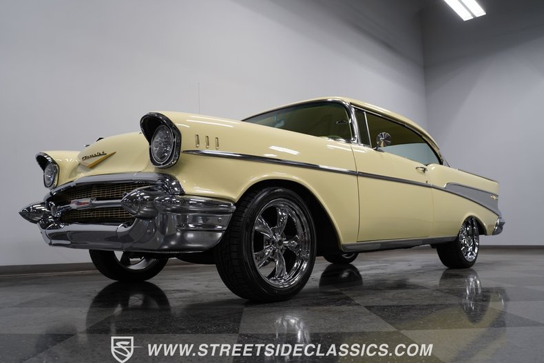 Unknown-Bel-air-1957-Colonial-Cream-Cream-18