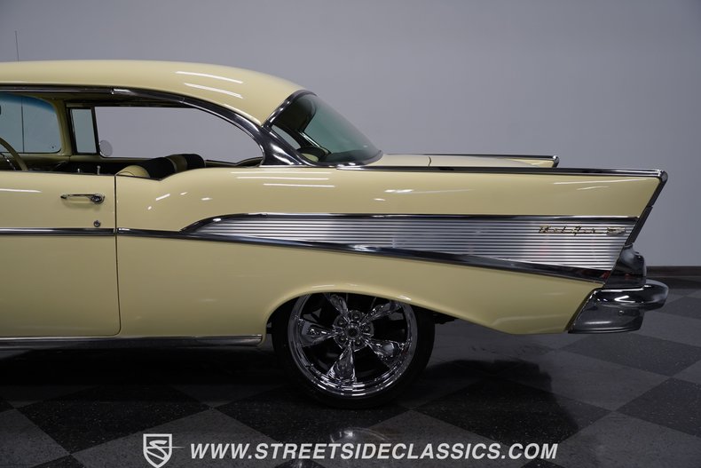 Unknown-Bel-air-1957-Colonial-Cream-Cream-21
