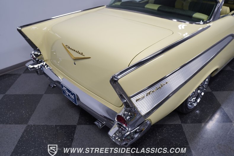Unknown-Bel-air-1957-Colonial-Cream-Cream-23