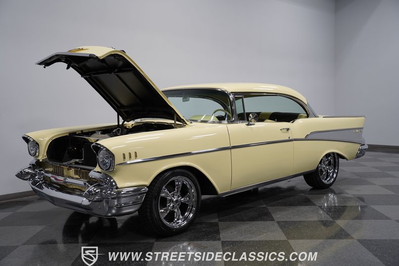 Unknown-Bel-air-1957-Colonial-Cream-Cream-26
