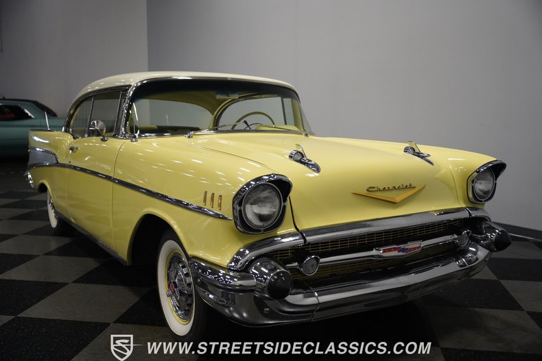 Unknown-Bel-air-1957-Colonial-Cream-Yellow-23