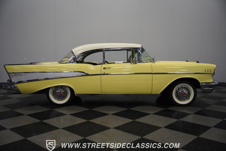 Unknown-Bel-air-1957-Colonial-Cream-Yellow-24