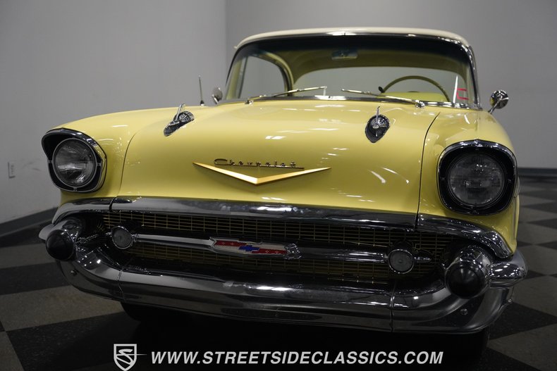 Unknown-Bel-air-1957-Colonial-Cream-Yellow-28