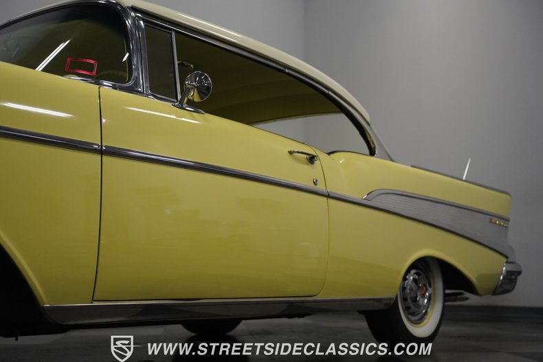 Unknown-Bel-air-1957-Colonial-Cream-Yellow-30