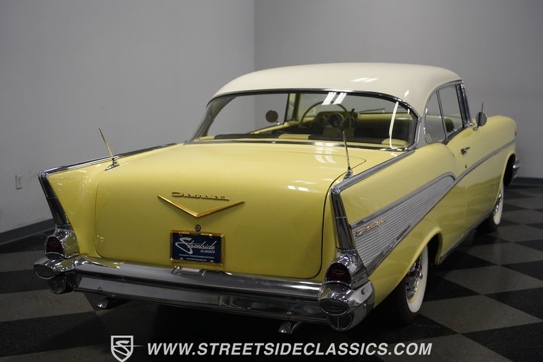 Unknown-Bel-air-1957-Colonial-Cream-Yellow-34
