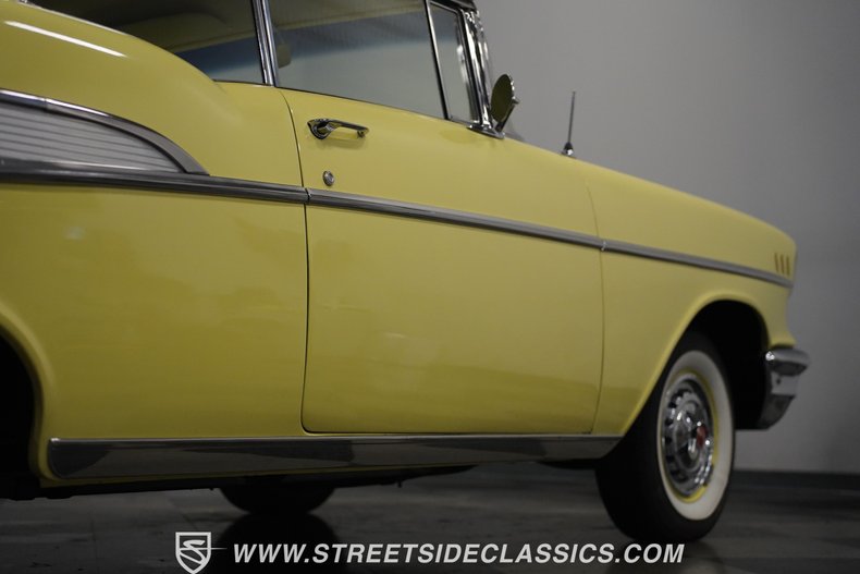 Unknown-Bel-air-1957-Colonial-Cream-Yellow-37