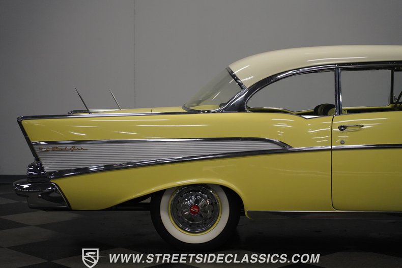 Unknown-Bel-air-1957-Colonial-Cream-Yellow-38