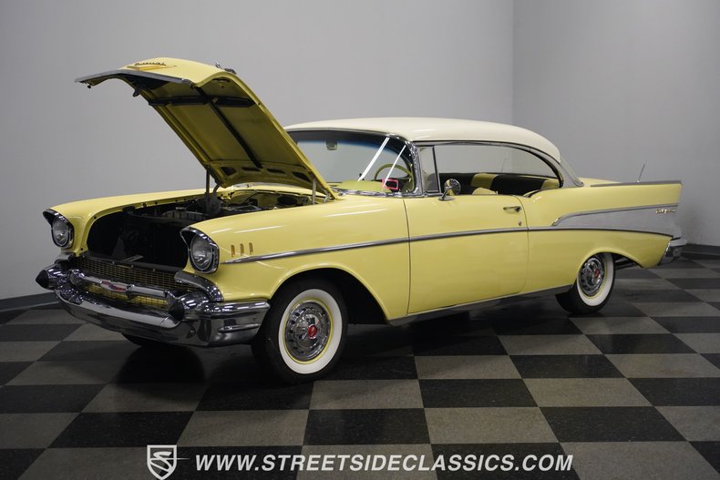 Unknown-Bel-air-1957-Colonial-Cream-Yellow-40