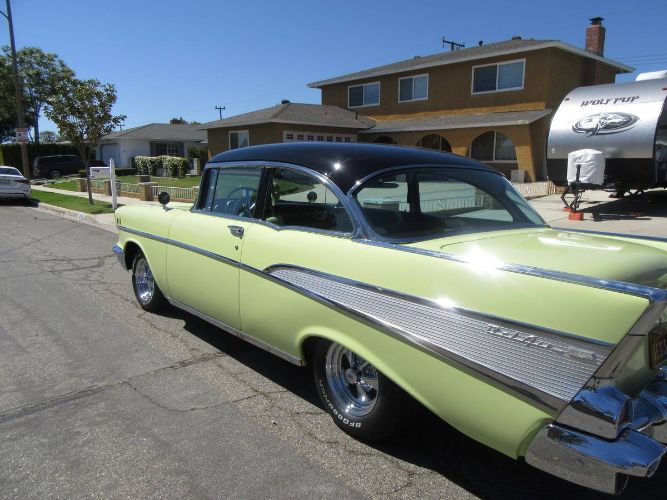 Unknown-Bel-air-1957-Colonial-CreamOnyx-16