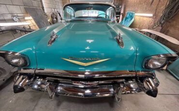 Unknown-Bel-air-1957-Green-6