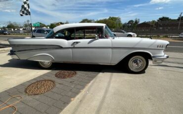 Unknown-Bel-air-1957-Imperial-Ivory-RedBlack-12