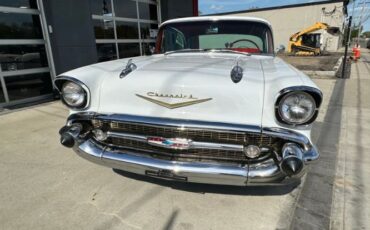 Unknown-Bel-air-1957-Imperial-Ivory-RedBlack-23