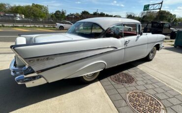 Unknown-Bel-air-1957-Imperial-Ivory-RedBlack-3