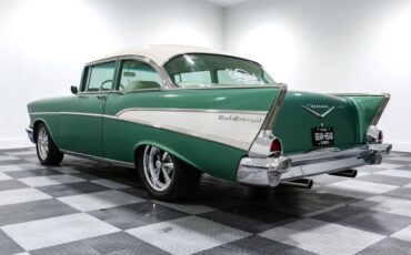 Unknown-Bel-air-1957-Jungle-Green-Metalli-Off-White-Ruffino-3