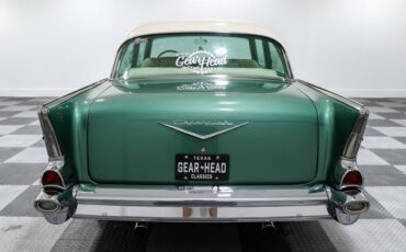 Unknown-Bel-air-1957-Jungle-Green-Metalli-Off-White-Ruffino-4