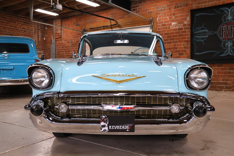 Unknown-Bel-air-1957-Larkspur-Blue-Blue-20