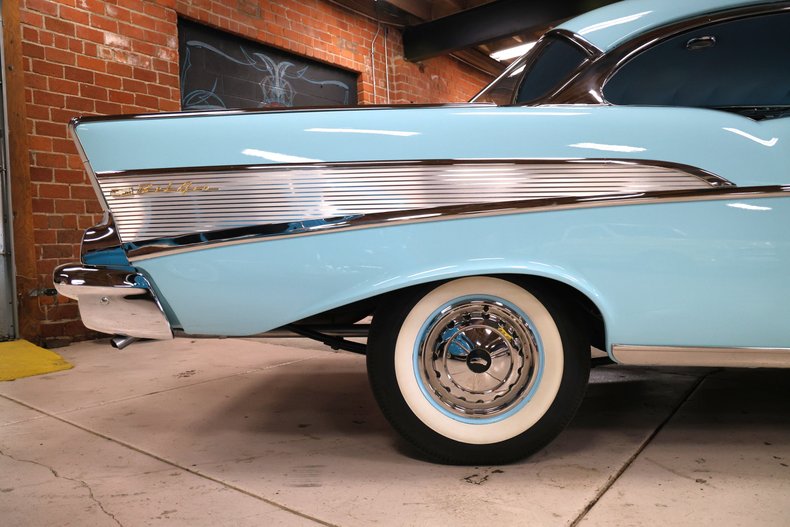 Unknown-Bel-air-1957-Larkspur-Blue-Blue-35