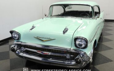 Unknown-Bel-air-1957-Light-Green-Black-28