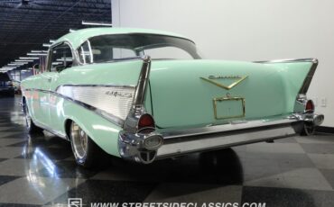 Unknown-Bel-air-1957-Light-Green-Black-32