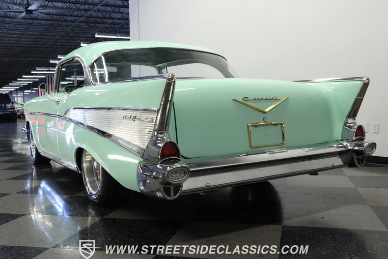 Unknown-Bel-air-1957-Light-Green-Black-32