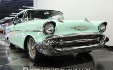 Unknown-Bel-air-1957-Light-Green-Black-38