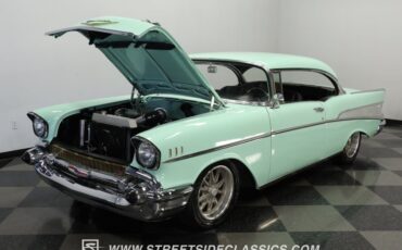 Unknown-Bel-air-1957-Light-Green-Black-39