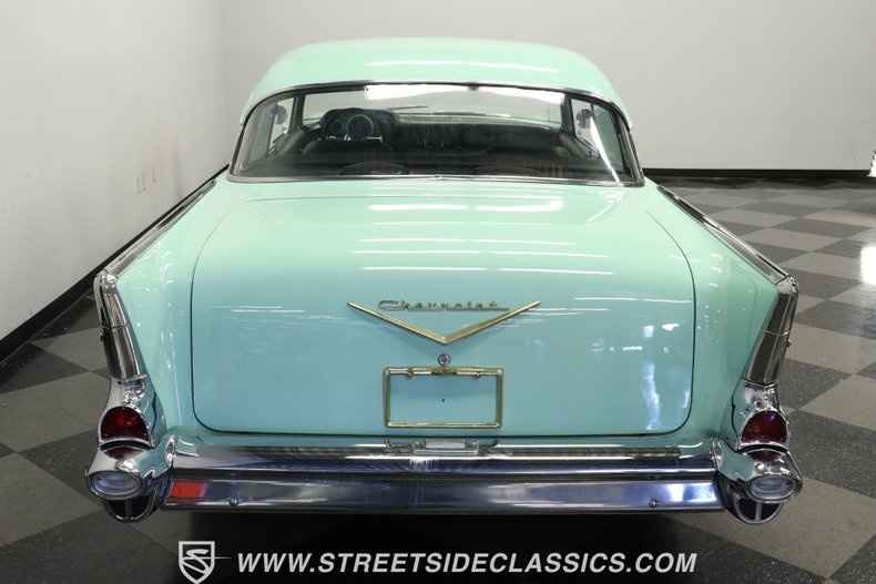 Unknown-Bel-air-1957-Light-Green-Black-9