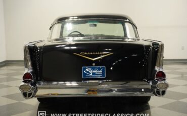 Unknown-Bel-air-1957-Onyx-Black-Black-15