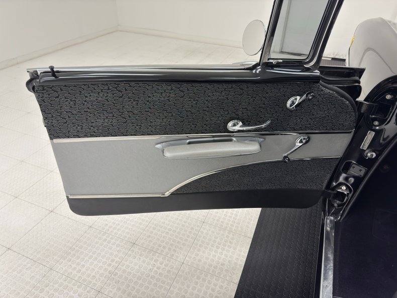 Unknown-Bel-air-1957-Onyx-Black-Silver-33