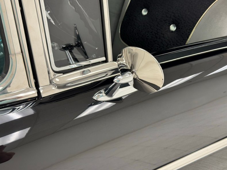 Unknown-Bel-air-1957-Onyx-Black-Silver-9