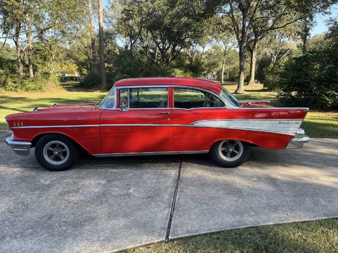 Unknown-Bel-air-1957-Red