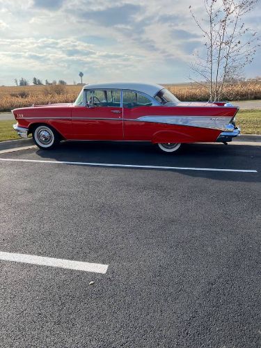 Unknown-Bel-air-1957-Red