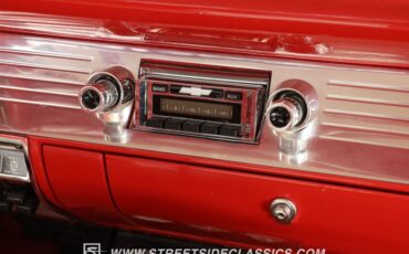 Unknown-Bel-air-1957-Red-Red-ampamp-White-16