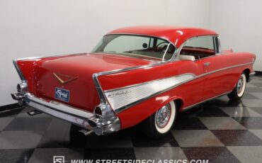 Unknown-Bel-air-1957-Red-Red-ampamp-White-17