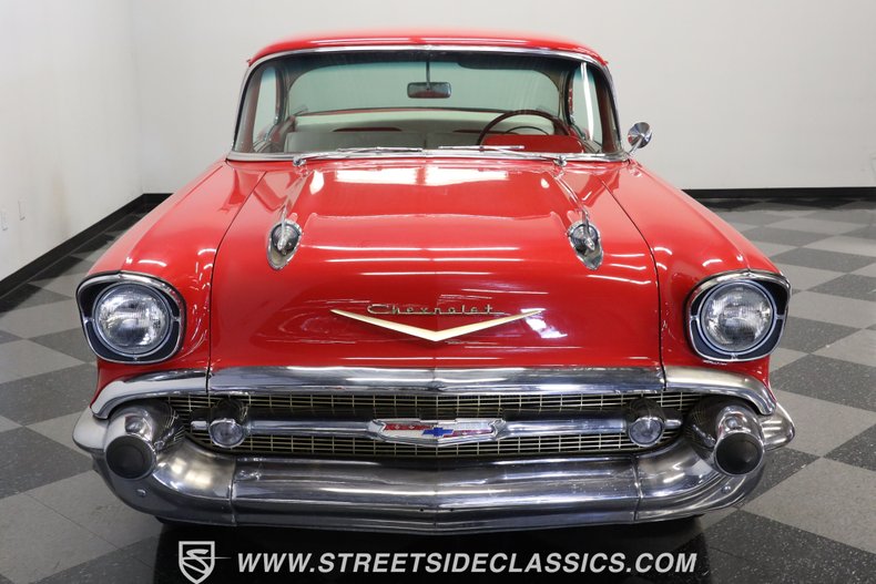 Unknown-Bel-air-1957-Red-Red-ampamp-White-19