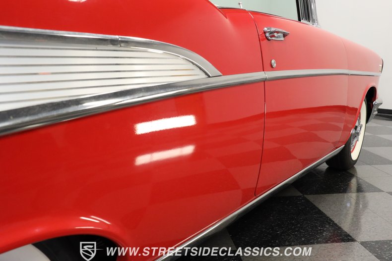Unknown-Bel-air-1957-Red-Red-ampamp-White-28
