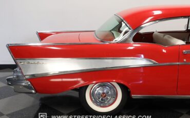 Unknown-Bel-air-1957-Red-Red-ampamp-White-29